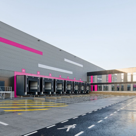 entrepot logisitque à Bully